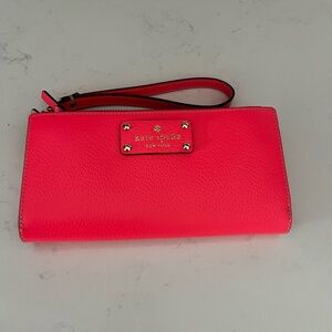 Kate Spade ♠️ wristlet wallet